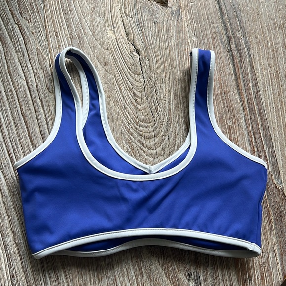 Color Block Bra - Picture 2 of 3